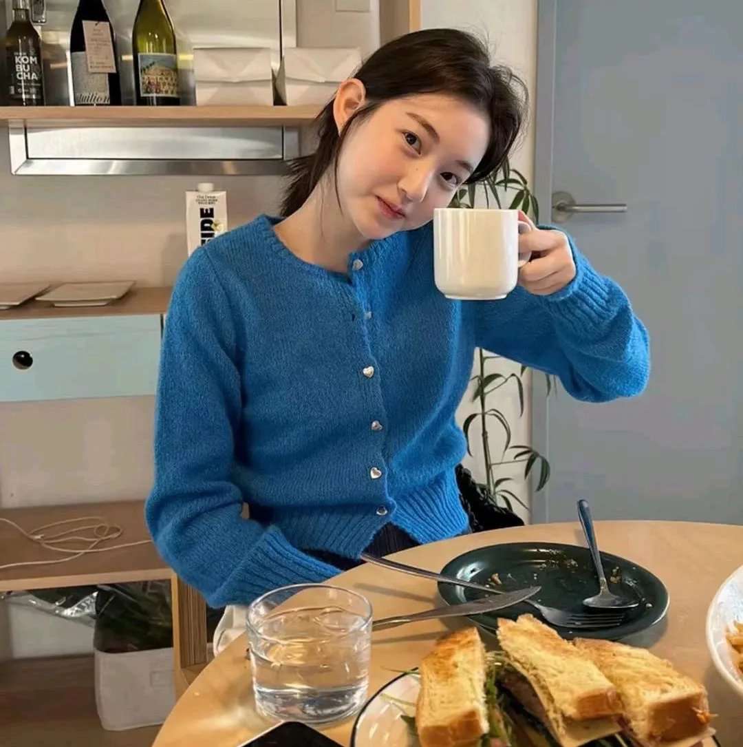 蒙面纱的男子